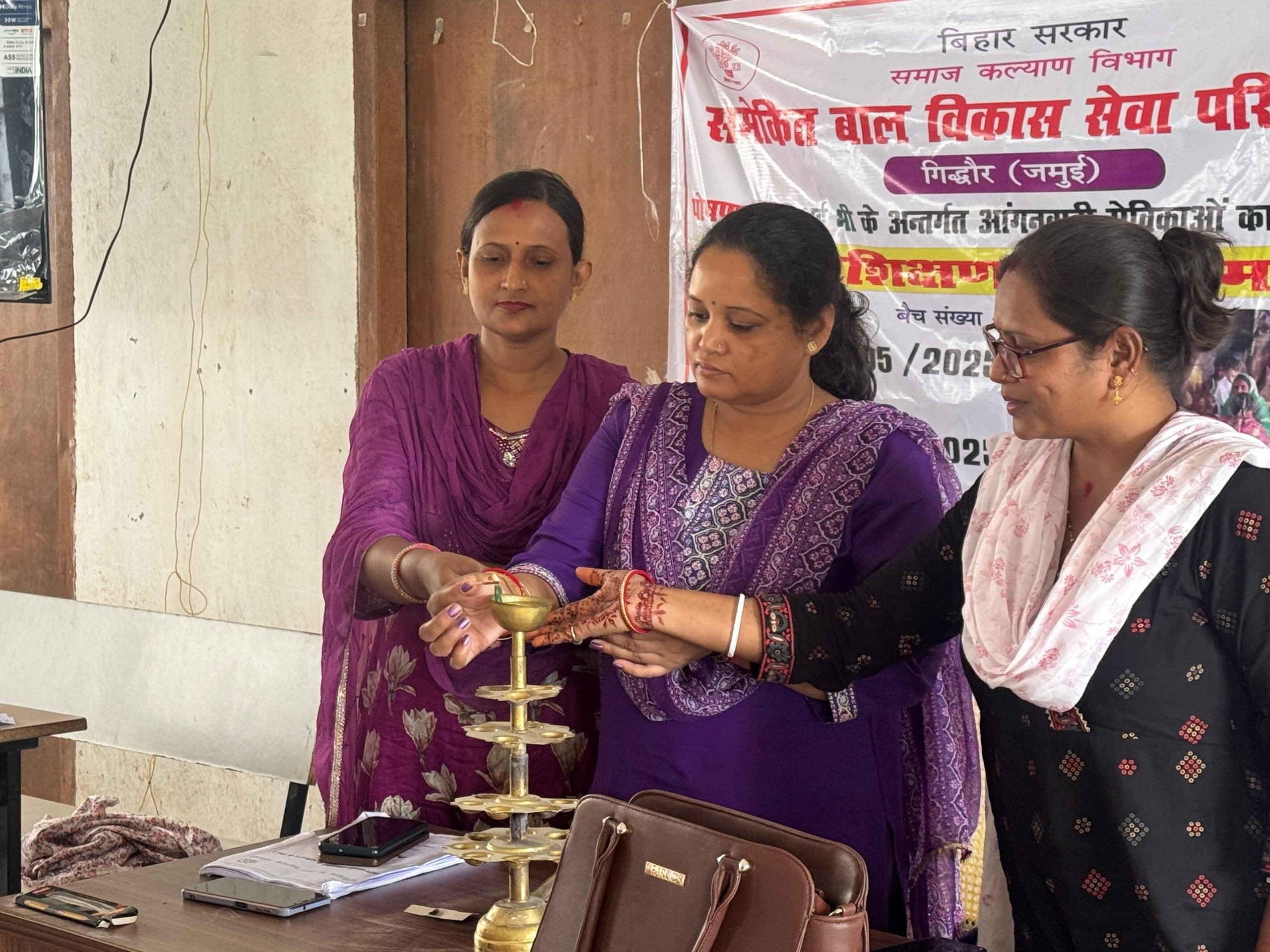 बच्चों का बौद्धिक विकास करने के लिए सेविकाओं को दिया गया प्रशिक्षण