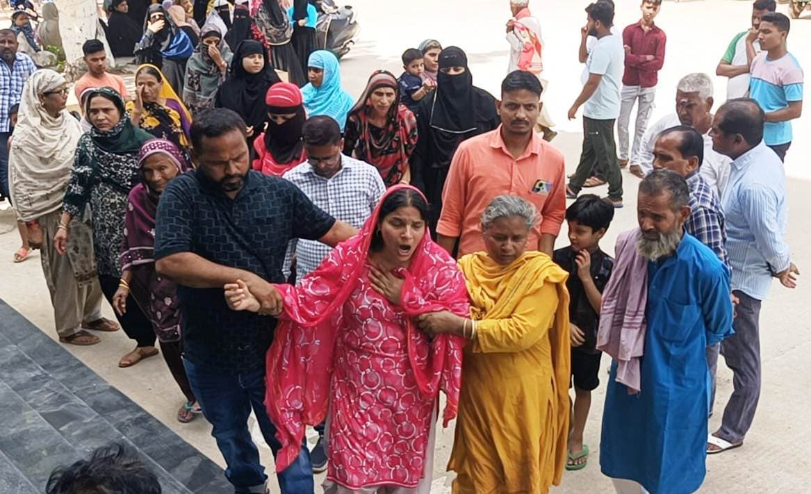 बंदूक फैक्टरी की सुरक्षा में तैनात होमगार्ड जवान की छत से गिर कर मौत