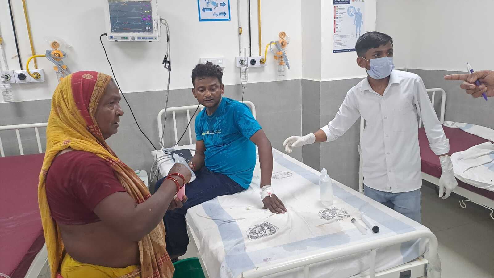 बेंगलुरु से पत्नी की हत्या कर भागा पति ने मुंगेर में खाया जहर, सदर अस्पताल में चल रहा इलाज