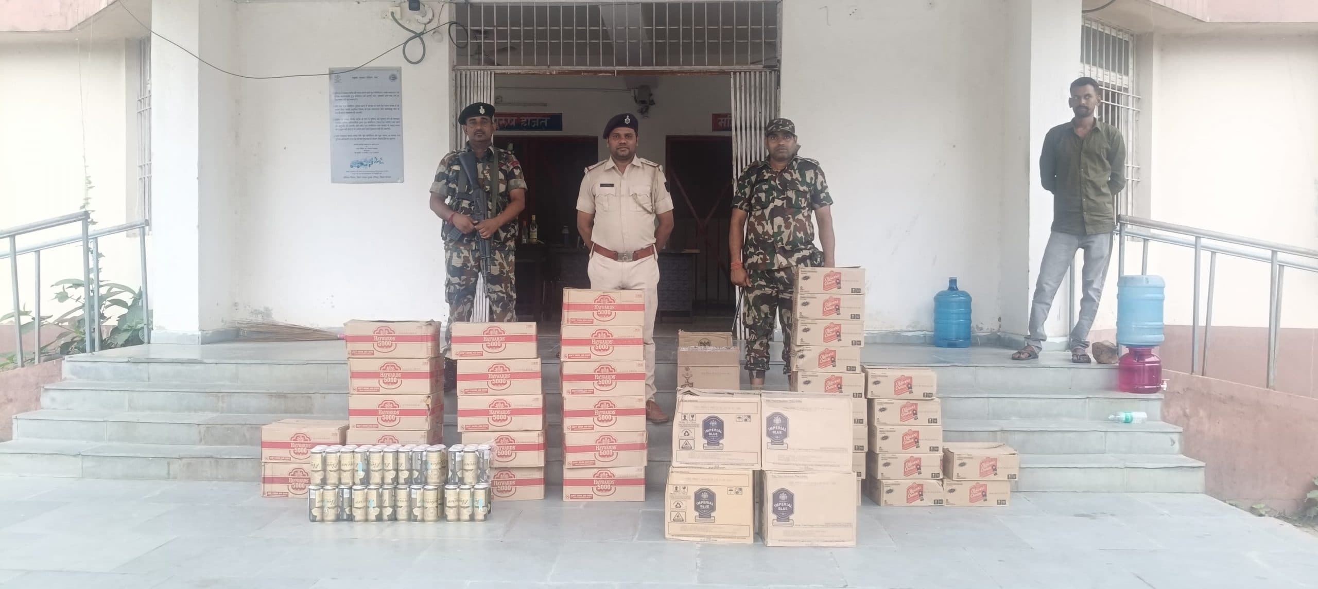 458 लीटर विदेशी शराब कार से बरामद