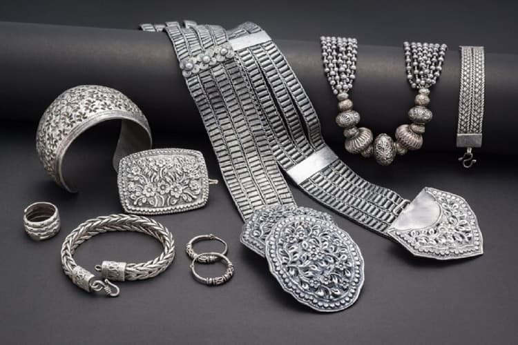 Jewellery Buying Tips: ऑक्सीडाइड ज्वेलरी खरीदते समय इन बातों का रखें खास ध्यान, वरना हो सकता है नुकसान