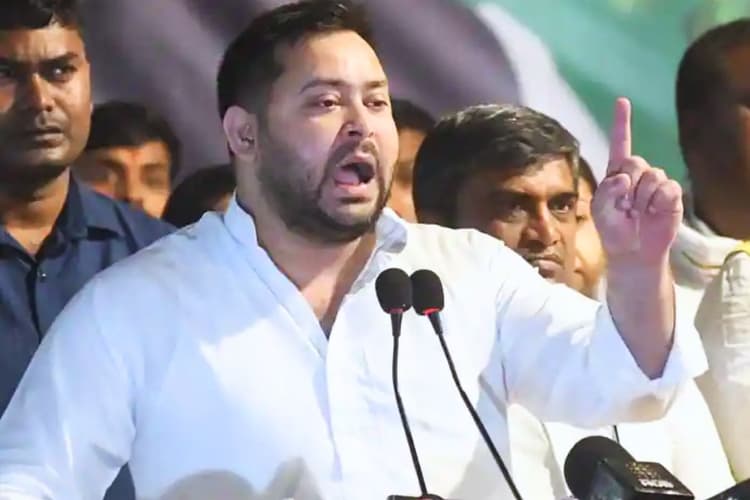 Tejashwi Yadav: सरहद पर सबसे आगे बिहारी, पाकिस्तान का मिट सकता है नामोनिशान..., सेना के लिए तेजस्वी ने भरी हुंकार