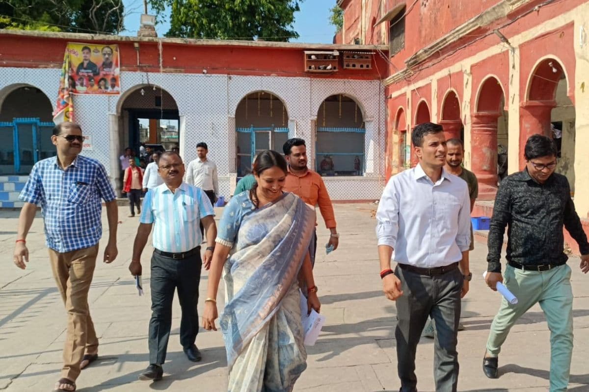Bettiah News: कालीधाम मंदिर का होगा नव निर्माण, कसीदा युक्त राजस्थानी…योजना को मिली मंजूरी
