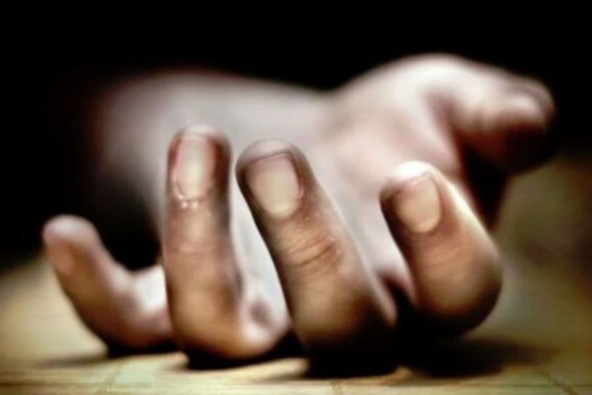 Bihar Crime News: सनकी पति ने पहले पत्नी को धारदार हथियार से उतारा मौत के घाट, फिर खुद को…