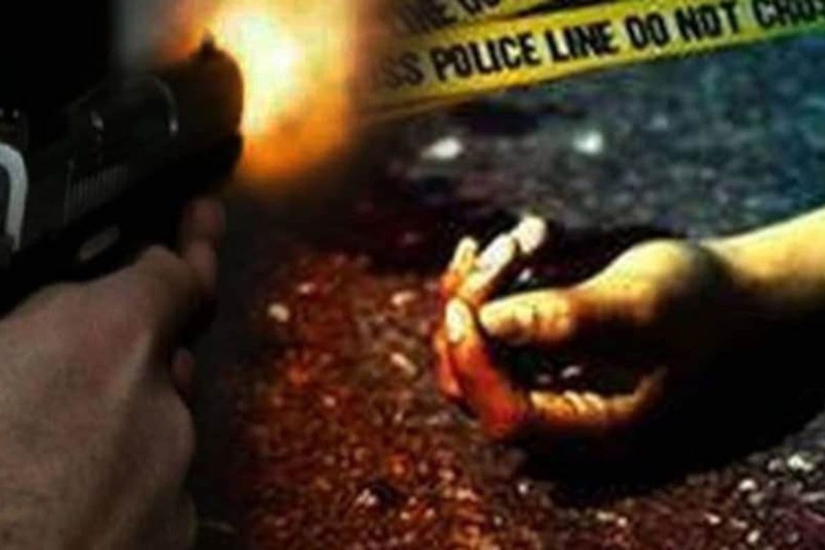 Bihar Crime: बेटे के सामने पिता को गोलियों से भूना, अस्पताल में नहीं मिला इलाज तो…