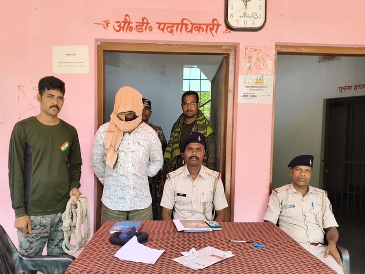 Palamu News: रंगदारी और हत्या के मामलों में कुख्यात सुहैल खान गिरफ्तार, पुलिस ने ऐसे दबोचा