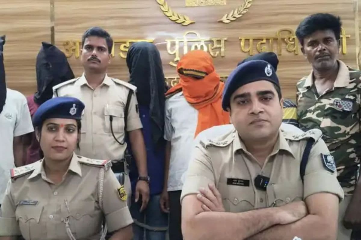 Bihar News: ऑटो चालकों से अवैध वसूली करने वाले गैंग 6 गिरफ्तार, मास्टरमाइंड की तलाश जारी