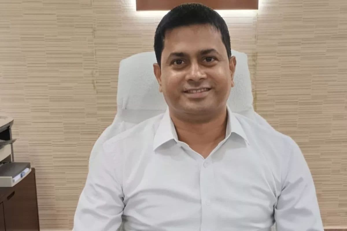 Transport Department: परिवहन विभाग पर DM का एक्शन, क्लर्क का तबादला, होमगार्ड की छुट्टी और डीटीओ को शोकॉज