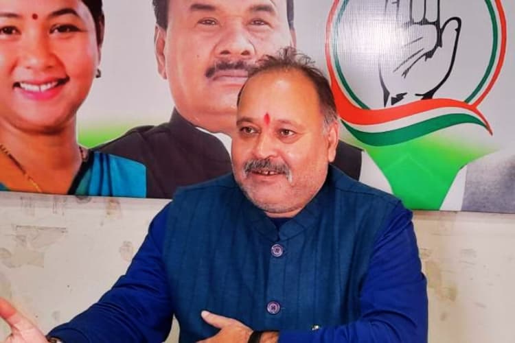 भाजपा पर कांग्रेस ने कसा तंज, कहा- सबसे बड़े भ्रष्टाचारी मधु कोड़ा की तस्वीर लगाकर प्रदर्शन कर रही पार्टी