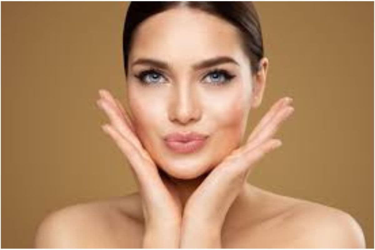 Lipstick as Blush: बस एक स्टेप में पाएं गुलाबी और दमकते गाल
