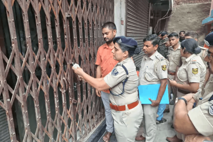 Muzaffarpur News: देह व्यापार के मामले में बड़ी कार्रवाई, दो होटल और एक मकान सील