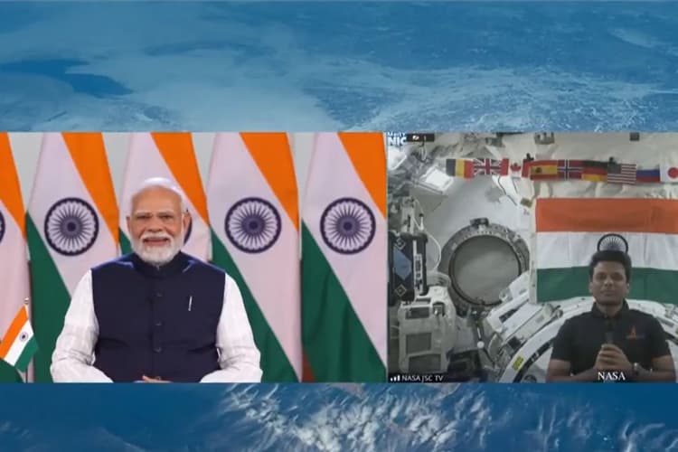 PM Modi Talked With Shubhanshu Shukla: '16 बार सूर्योदय और सूर्यास्त देखता हूं,' स्पेस सेंटर में मौजूद शुभांशु शुक्ला ने पीएम मोदी से की बात