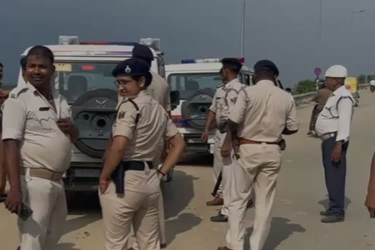 प्रेस लिखी स्कूटी से घूमता था किलर, पटना में STF से मुठभेड़ में पकड़ा गया आरोपी