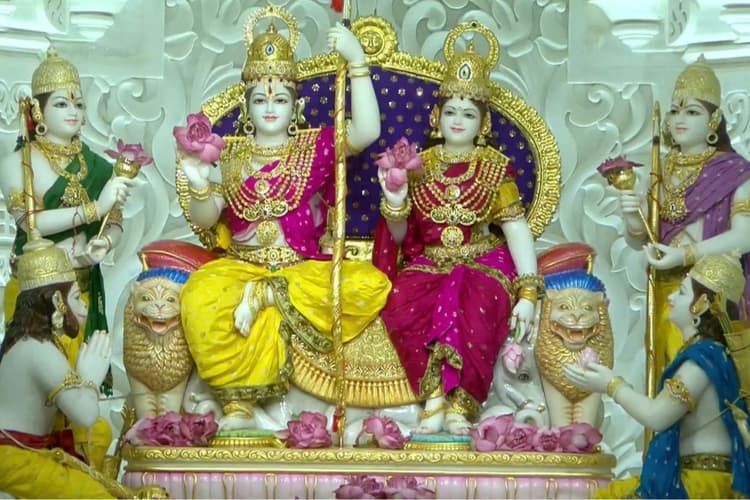 सीएम योगी की मौजूदगी में राम दरबार की हुई प्राण प्रतिष्ठा, मंदिर में विराजे राम भगवान