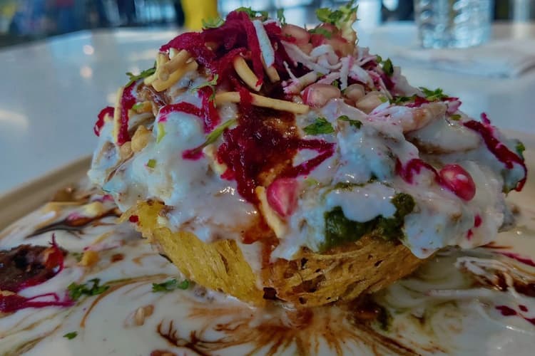 बारिश में चाहते हैं कुछ शाही खाना तो घर पर ऐसे बनाएं बास्केट चाट, स्वाद ऐसा कि सब कहेंगे- वाह, वाह