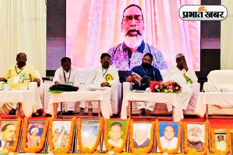 हूल दिवस की पूर्व संध्या पर बिरसा मुंडा और सिदो-कान्हू की तस्वीर के बहाने BJP ने JMM पर बोला बड़ा हमला