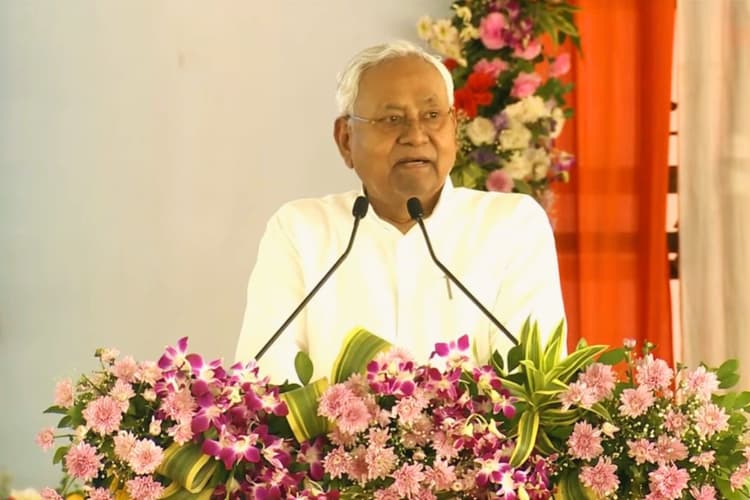 'खाली अनाप-शनाप बोलते हैं, किया कुछ नहीं...', मोदी की रैली में लालू-राबड़ी पर नीतीश का तीखा प्रहार