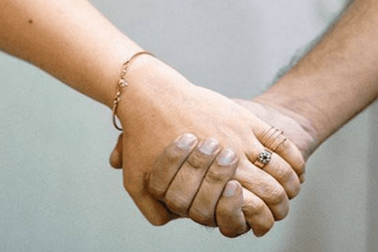 "जिंदा बेटी का किया श्राद्ध, दूसरी जगह बलि और मुंडन! प्यार की कीमत बना समाज का जुल्म"