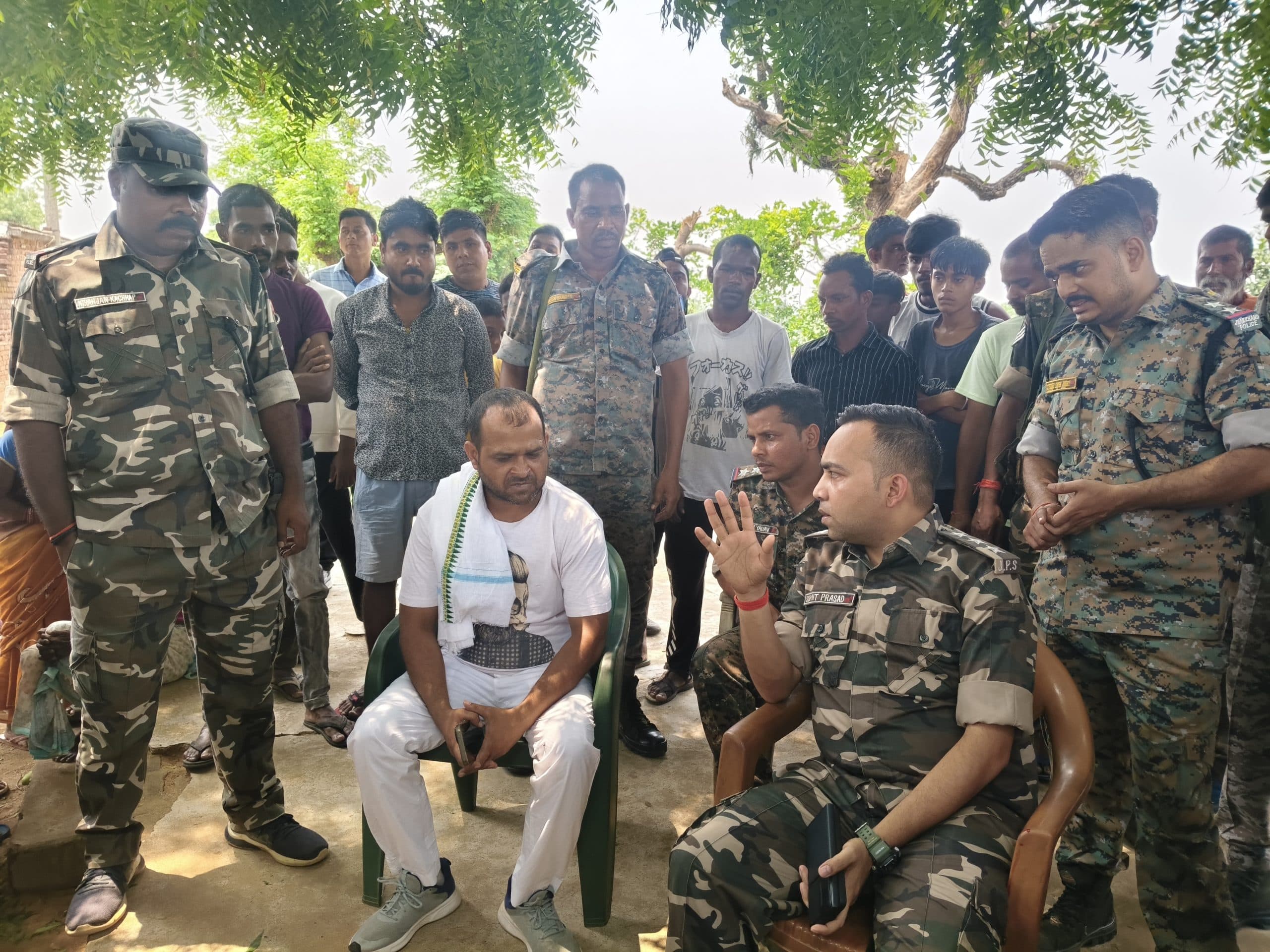 Giridih News :पीरटांड़ में युवक के हमले में बच्चे की मौत, आरोपी को पकड़ लोगों ने पीटा