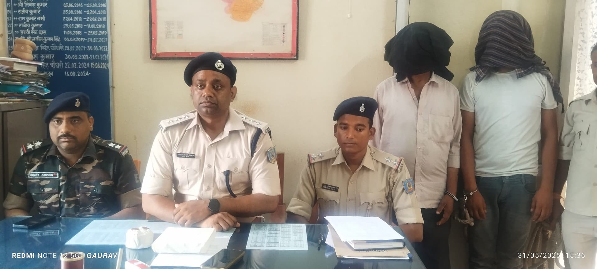 Giridih News :बगोदर में एक लाख रुपये की ब्राउन शुगर के साथ पिता-पुत्र गिरफ्तार