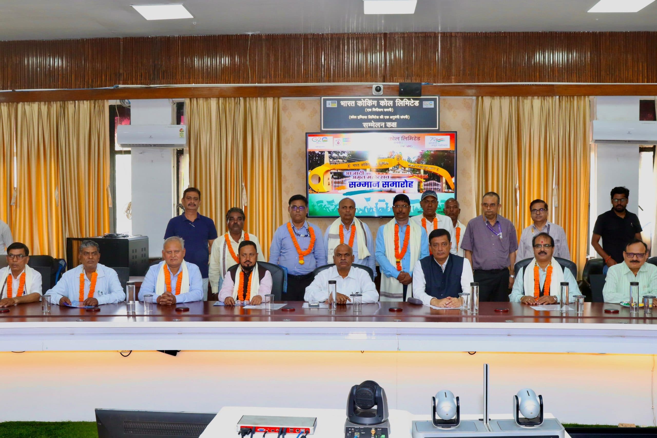 Dhanbad News: बीसीसीएल से रिटायर 195 कर्मियों को दी विदाई