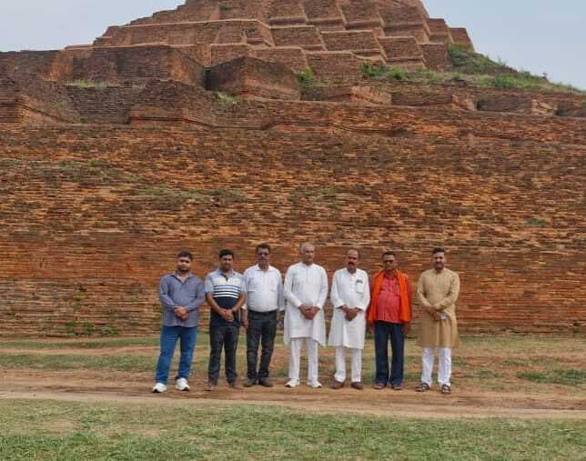 Motihari: केसरिया पहुंचे उत्तराखंड के गन्ना मंत्री श्यामवीर सैनी