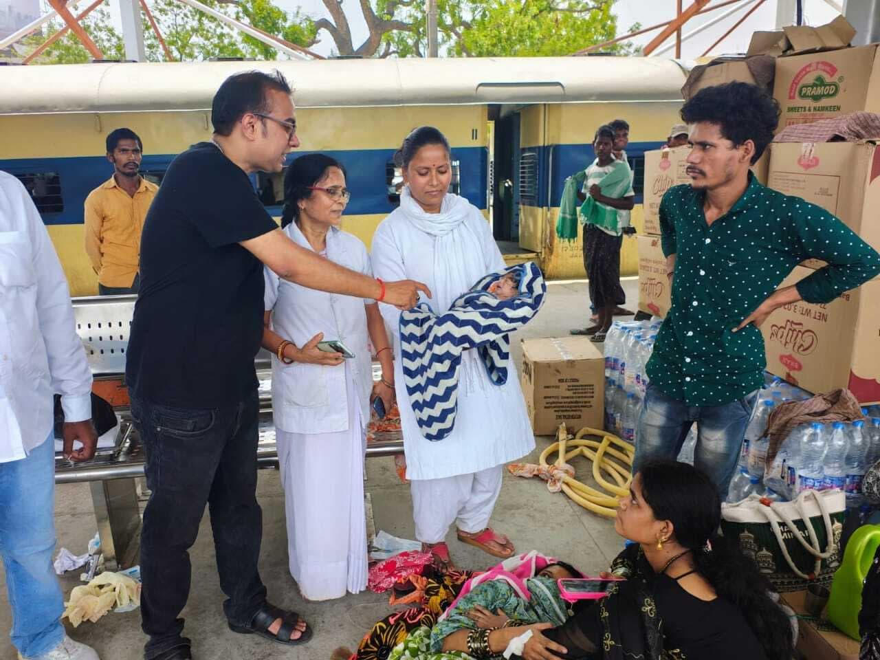 गया जंक्शन पर महिला ने दिया शिशु को जन्म