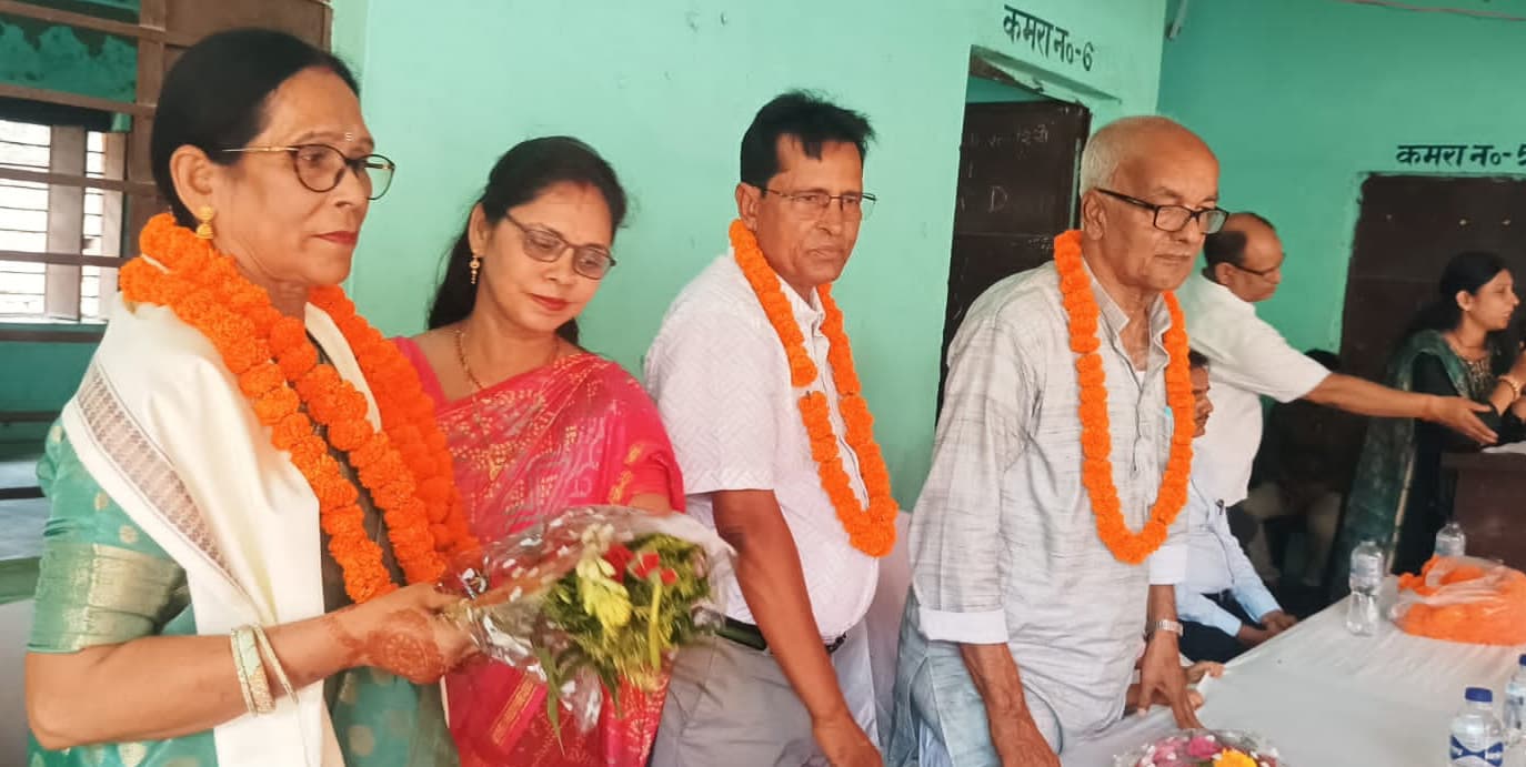 बैद्यनाथ उच्च विद्यालय जगनी चंपानगर में हुआ विदाई समारोह