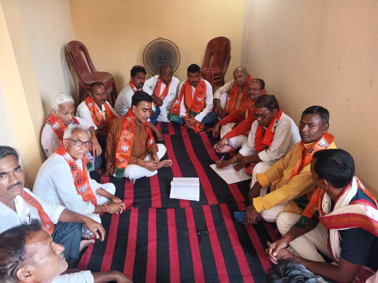 बूथ सशक्तीकरण के लिए 25 लोगों की टीम बनायी