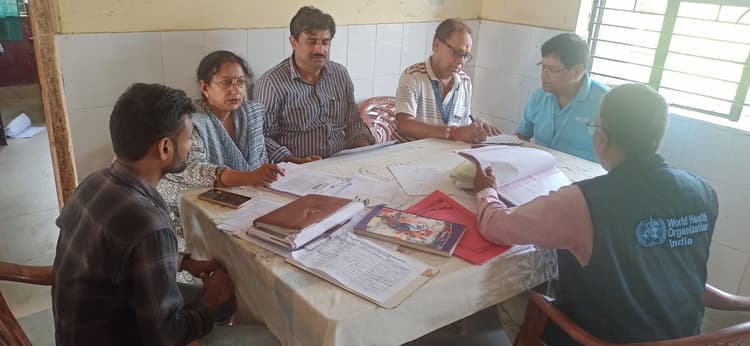 Madhubani : एएनएम एवं आशा फेसिलेटर को डिजिटल माइक्रोप्लान की दी गई जानकारी