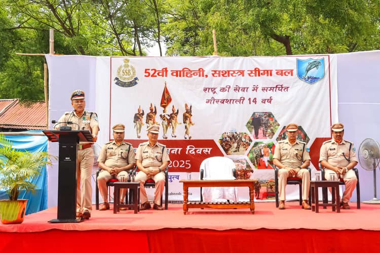 भारत-नेपाल सीमा पर सतर्कता बनाये रखना अत्यंत आवश्यक: सांसद