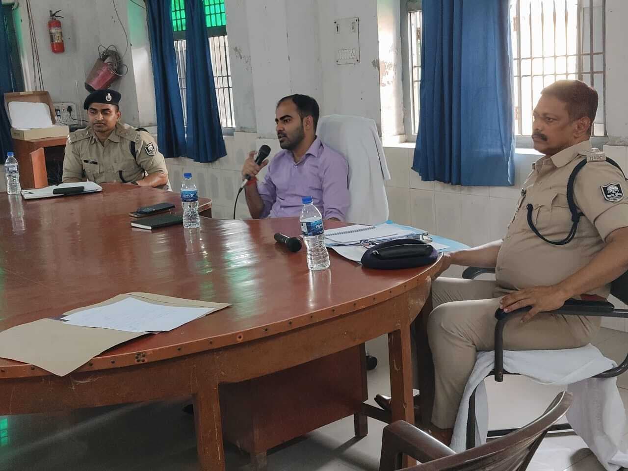 Bhagalpur news सोशल मीडिया पर धार्मिक भावनाओं को आहत करने वाले पोस्ट पर होगी कार्रवाई : एसडीओ