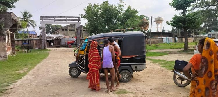 गड्ढे में डूबने से विवाहिता की मौत