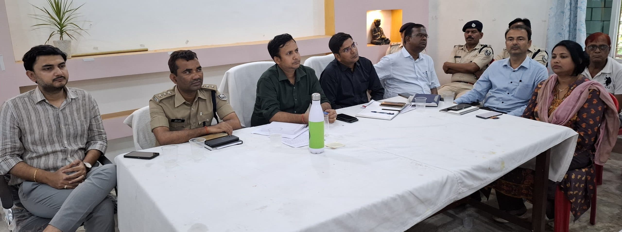 बकरीद को लेकर शांति समिति की बैठक, सौहार्दपूर्ण वातावरण में पर्व मनाने की अपील