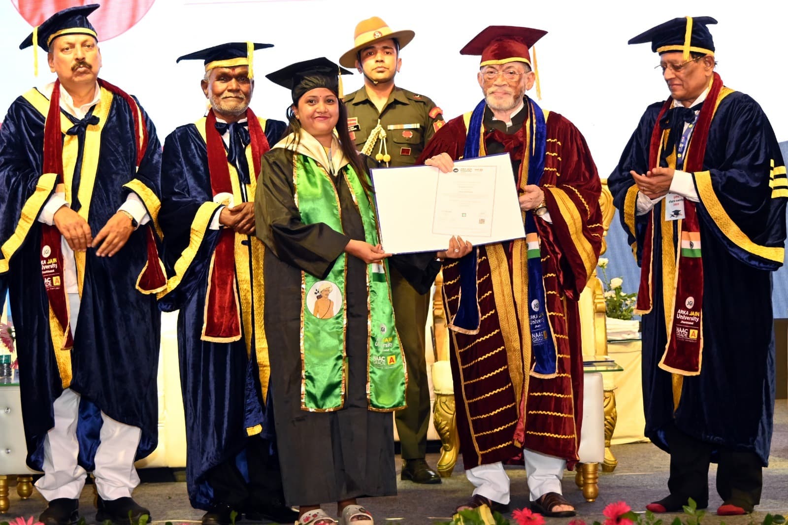 East Singhbhum News : इच्छा शक्ति को हाई रखें विद्यार्थी, देश व समाज का विकास होगा : सांसद