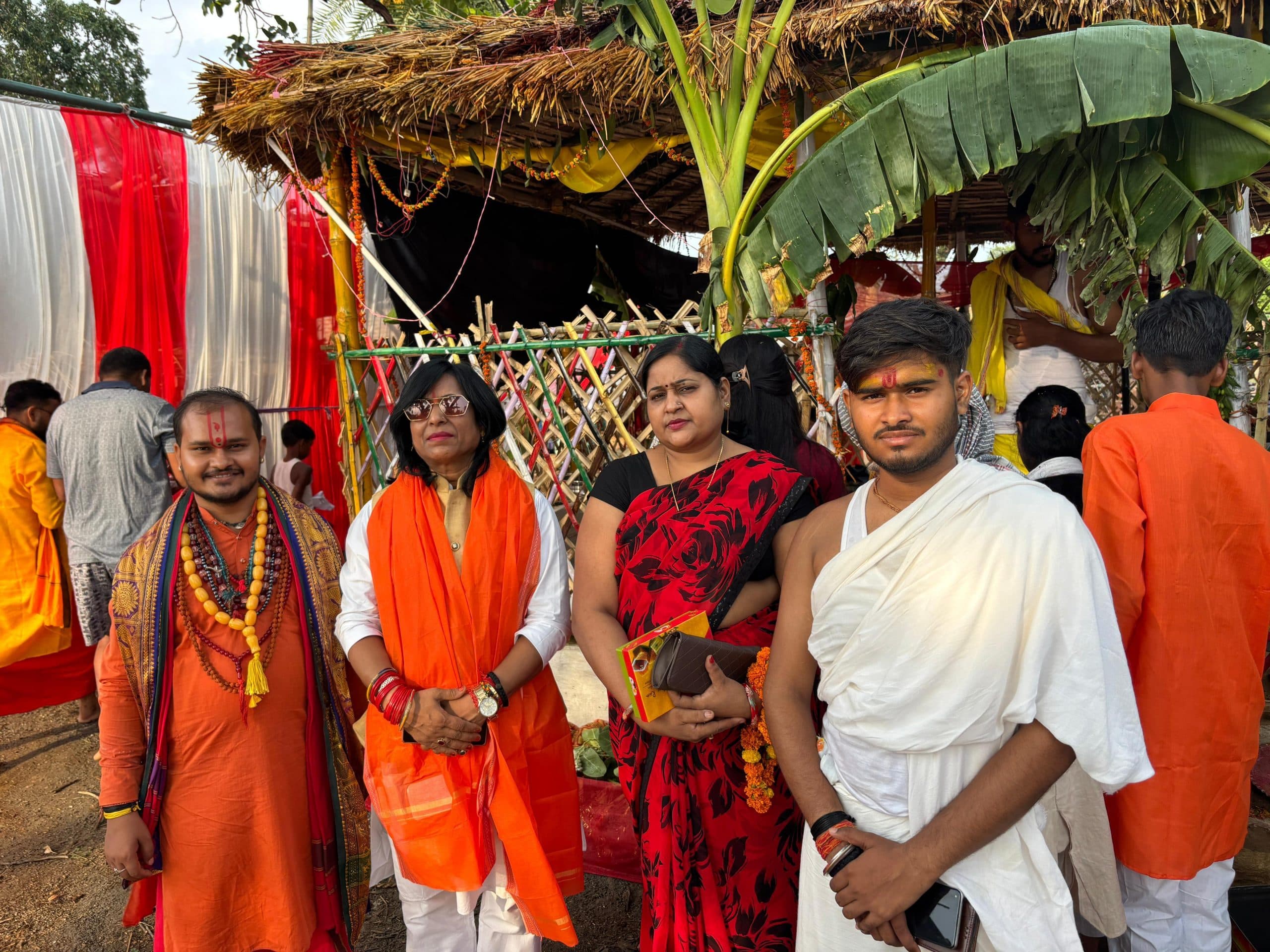 शेरघाटी विधायक यज्ञ में मत्था टेक लिया आशीर्वाद