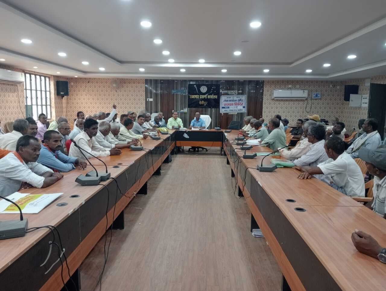 सरकारी भूमि पर अतिक्रमण की सूचना देंगे ग्राम प्रधान : सीओ