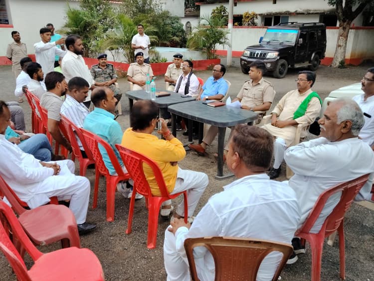 सौहार्दपूर्ण वातावरण में मनायें बकरीद पर्व : थाना प्रभारी