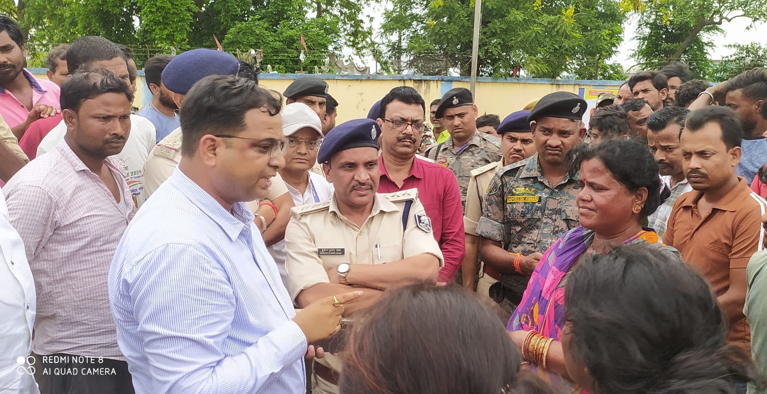 अतिक्रमण हटा लें, अन्यथा होगी कार्रवाई: एसडीओ