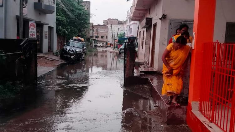 Deoghar news : देवघर में 10 एमएम बारिश, अब 37 डिग्री से ज्यादा नहीं होगा तापमान