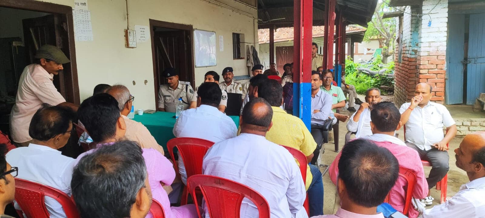 Madhubani News : शांतिपूर्ण वातावरण में मनाएं बकरीद : एसडीपीओ