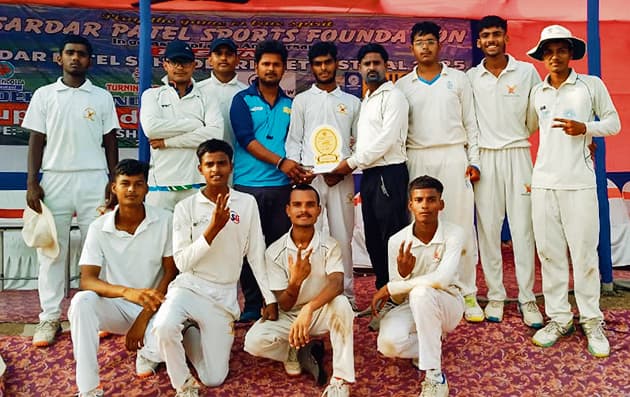 लर्निंग स्कूल ऑफ क्रिकेट जीएनआइओटी कप के सेमीफाइनल में