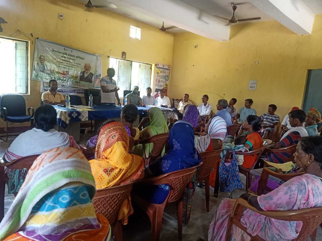 किसानों को जैम, जेली, अचार और कैंडी बनाने की दी जानकारी