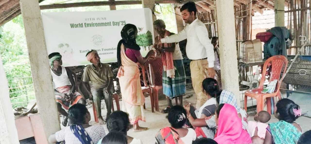 किचन गार्डन को बढ़ावा देने मौसमी सब्जियों के बीज का वितरण