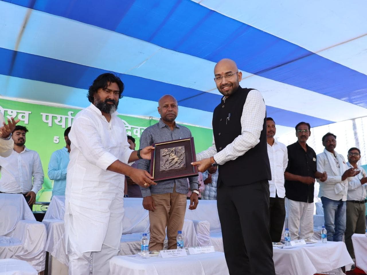 हर गांव में पौधरोपण की योजना बनाये विभाग : सांसद