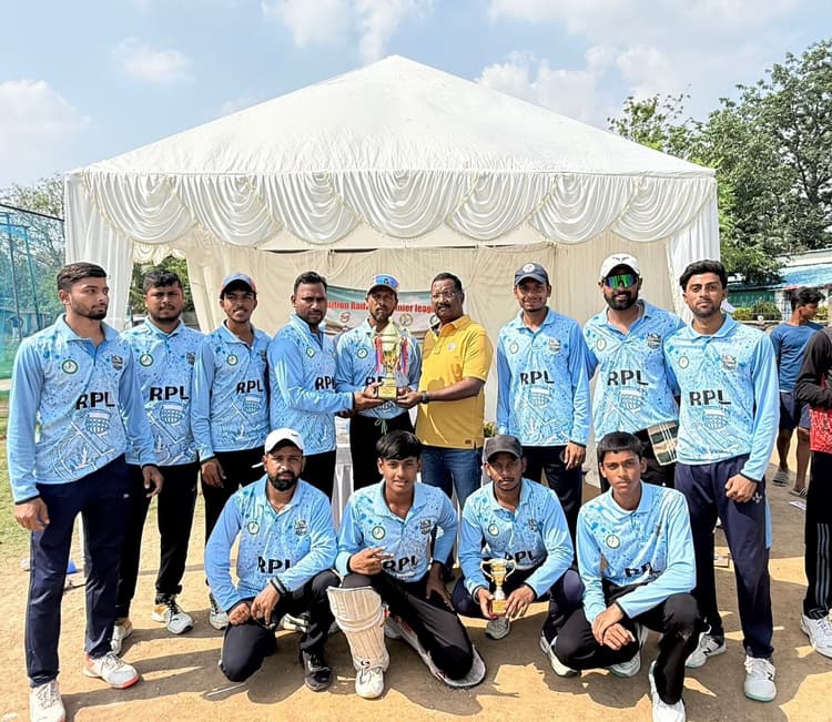 Sports : टाइटंस ने जीता रेलवे प्रीमियर लीग का खिताब