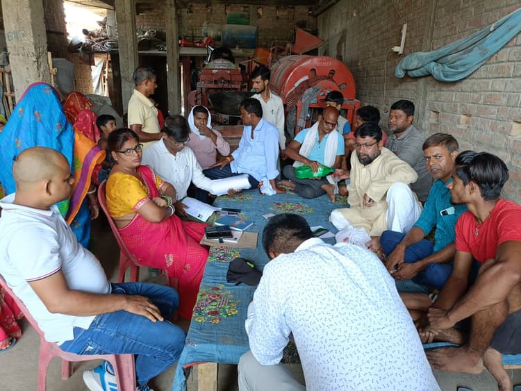 Madhubani News : आशा चयन के लिए आमसभा में आठ महिलाओं ने दिये आवेदन