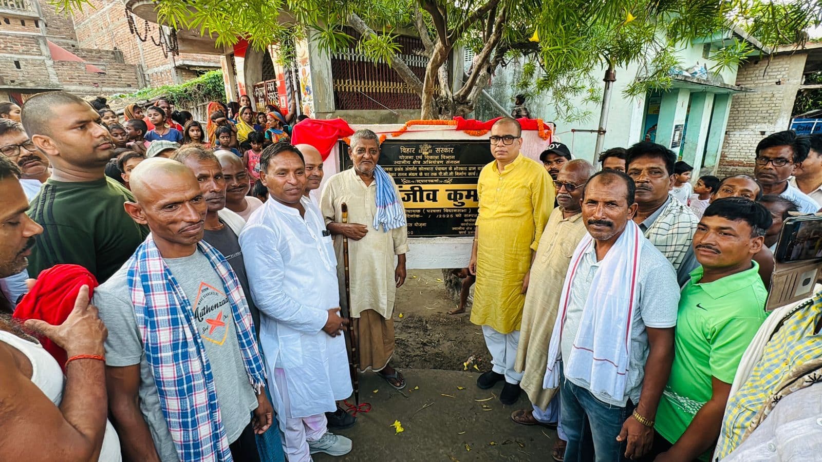 विधायक ने कोलवारा में कई योजनाओं का किया उद्घाटन व शिलान्यास