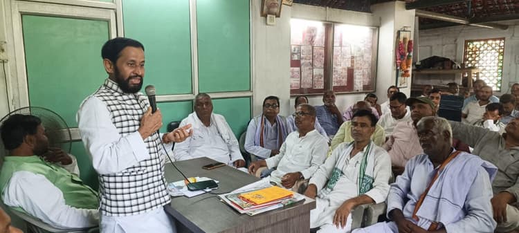 Madhubani News : बैठक कर संपूर्ण क्रांति दिवस मनाया