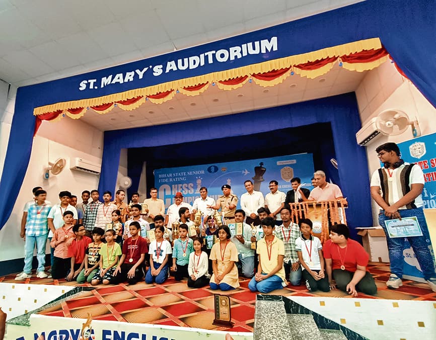 राज्य सीनियर फिडे रेटिंग शतरंज प्रतियोगिता में पटना के विजय बने चैंपियन